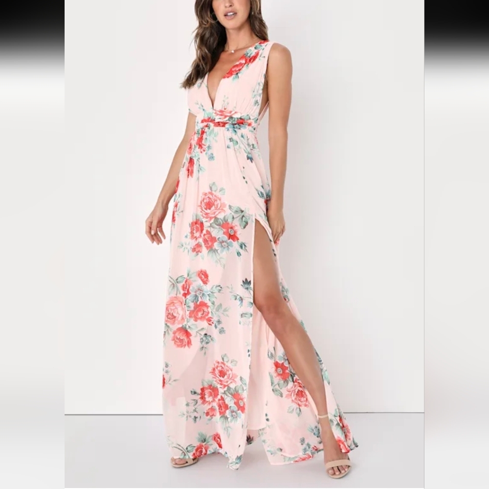 Lulu's Garden Meandering Blush Floral Plunge Maxi Dress with Side Slit Sz.M NWT